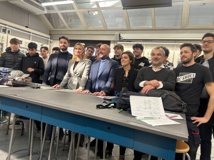 Carate Brianza, l’assessore regionale all’Istruzione in visita a In Presa