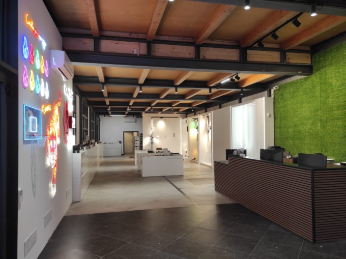 KingLed, illuminazione di qualità con l’ecommerce e lo showroom di Lissone