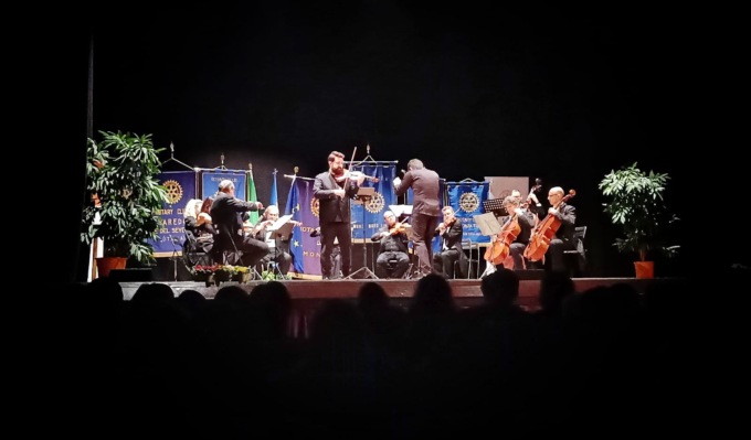 Grande successo al Teatro Manzoni per il “Concerto Grosso” tenuto dai Musici della Scala