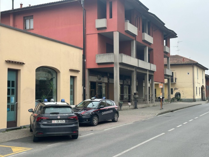 Attimi di paura a Bellusco per una tentata rapina alla Bpm