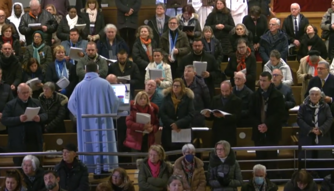 Due brianzoli nel coro del santuario mariano di Lourdes