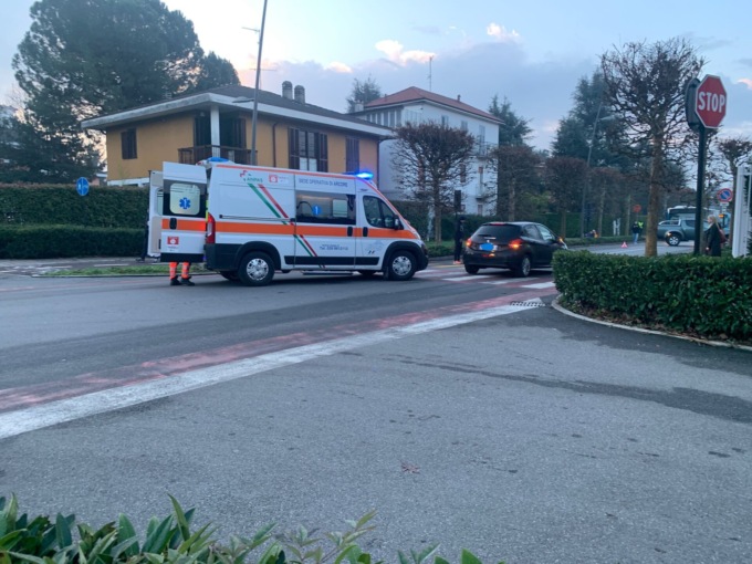 Investita sulle strisce, paura per una 35enne
