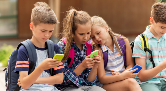 Due incontri per genitori ed educatori sull’educazione digitale dei ragazzi