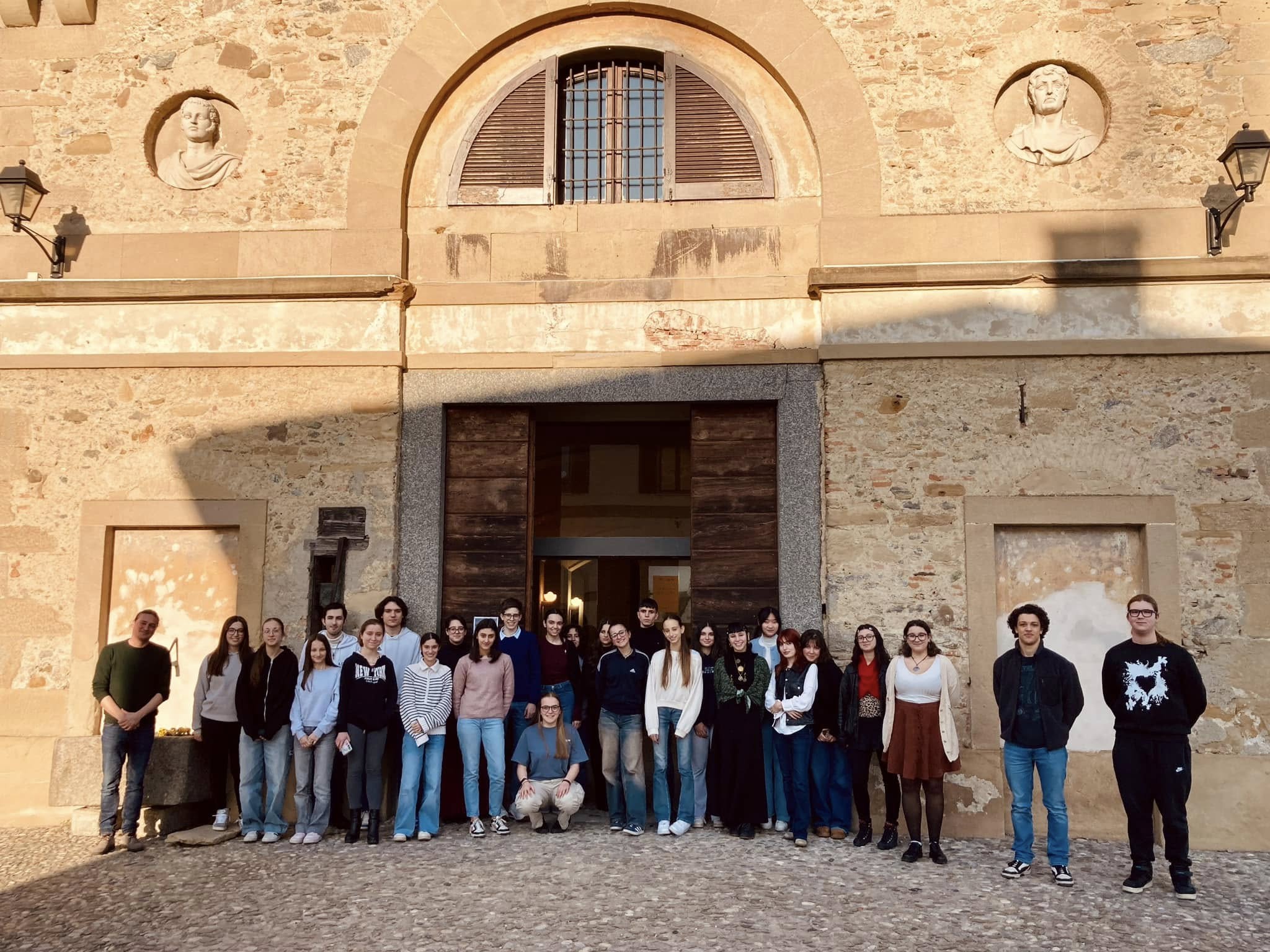 Daniele Frisco con gli studenti del corso