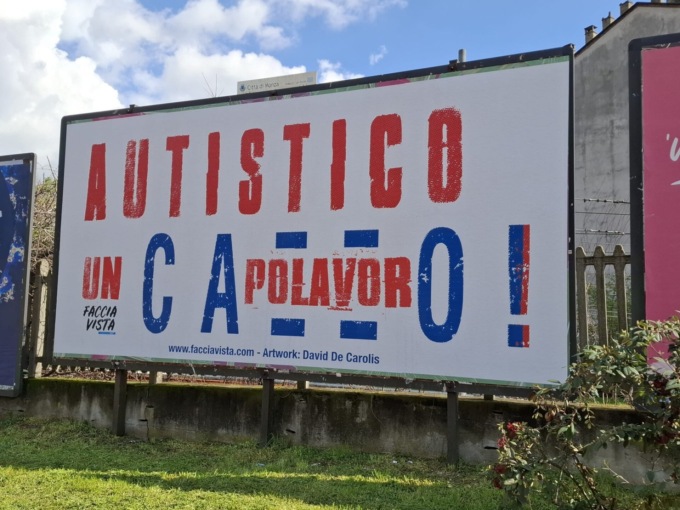 I manifesti sull’autismo che hanno scioccato la città