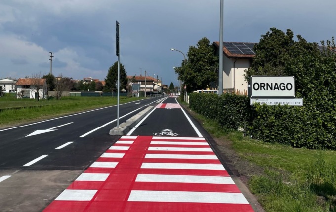 Terminata la ciclabile che collega due paesi del Vimercatese