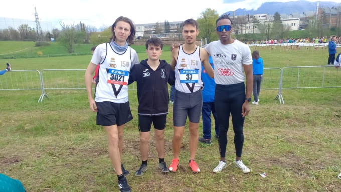 Campionati italiani di corsa campestre, Galvani trascina la squadra