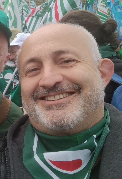 Il delegato sociale entra in azienda per supportare i lavoratori