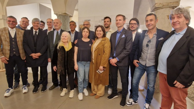 Mostra sugli arbitri: taglio del nastro con la mamma di Yara  e gli ex di Serie A Casarin, Messina e Trentalange