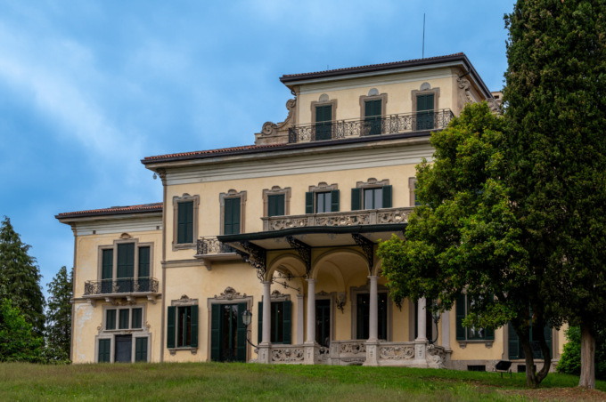 In Villa Borromeo in mostra 25 capolavori del Novecento confiscati e recuperati dallo Stato