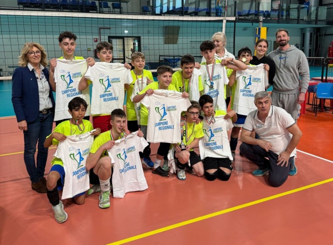 La squadra maschile di volley della Pirotta vola alle finali nazionali