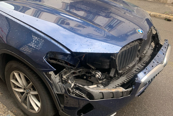Raffica di auto cannibalizzate: «I residenti sono preoccupati»