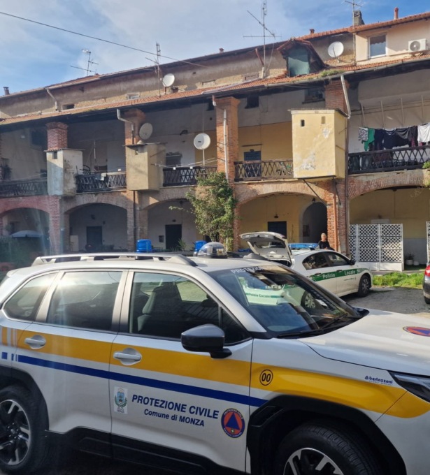 Casa di corte inagibile, scatta la solidarietà
