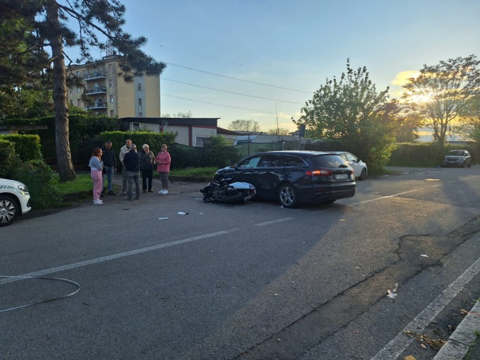 Scontro auto moto: grave centauro di 20 anni