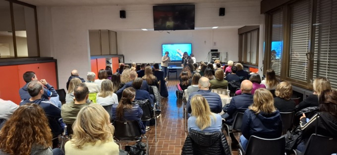 I pericoli a cui vanno incontro i minorenni che abusano della rete