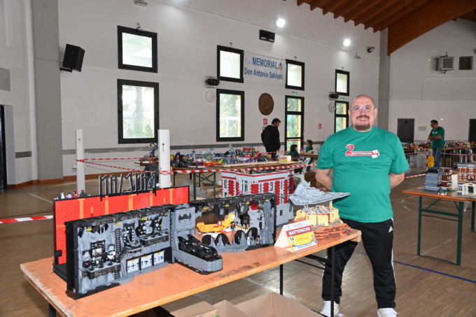 Il Palazzetto dell’oratorio diventa un luogo di creatività e divertimento grazie alla “Due giorni di Mattoncini”