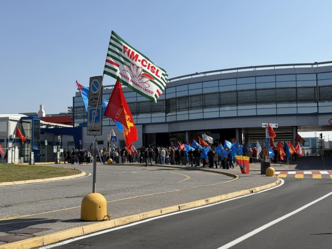 Venti di crisi alla “StMicroelectronics”, il sindaco chiama a raccolta sindacati e politici