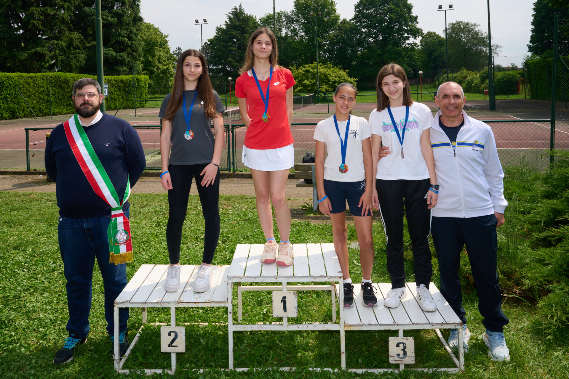 - Campionati studenteschi di tennis.