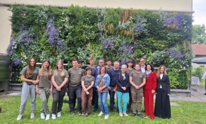 Un'innovativa parete verde farà da lavagna alla scuola professionale