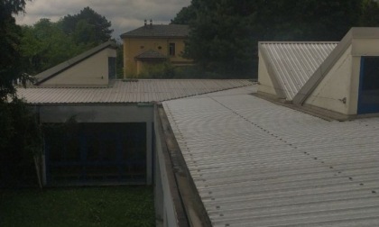 Ladri scatenati alla scuola materna rubano 60 metri di canali in rame