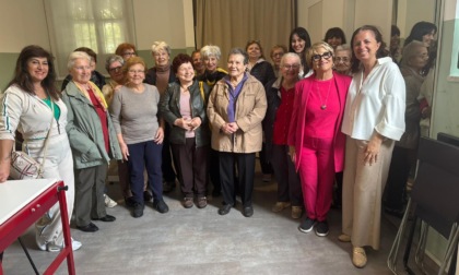 Il sindaco regala trucco, pedicure e manicure per la Festa della mamma