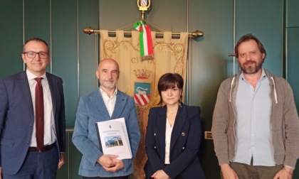 Si sta sempre più stretti: una "città piccola" con troppi abitanti