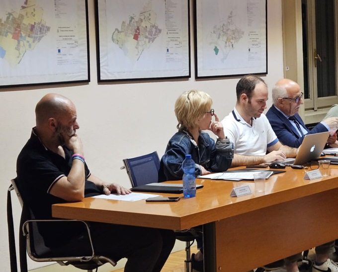 Frattura nell’opposizione: l’ex candidato sindaco lascia la “sua” squadra