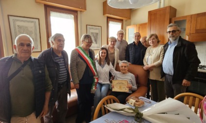 Festa grande per i 100 anni di "nonna" Maria