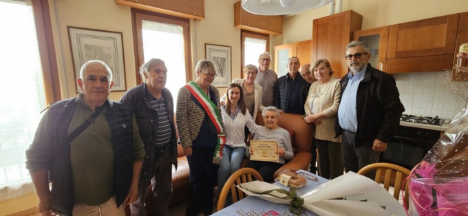 Festa grande per i 100 anni di “nonna” Maria
