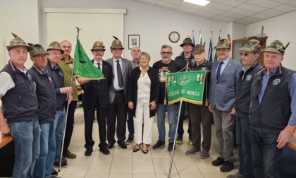 Il Gruppo Alpini festeggia 15 anni e si "regala" il raduno sezionale di Monza e Brianza