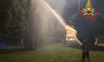 E' andata a fuoco la "torre" del moVe