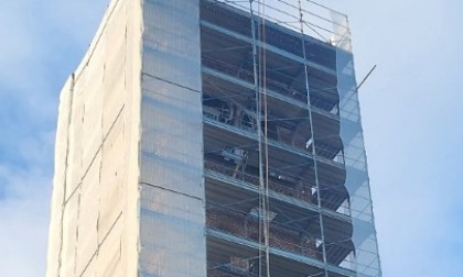 Lavori al campanile, i monaci chiedono aiuto ai fedeli