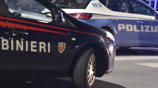 Maestro di scuola elementare rapinato alla stazione