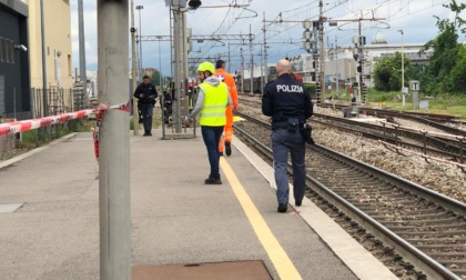 Tragedia in stazione: muore un uomo travolto dal treno