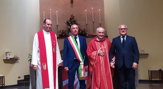Festa per don Angelo, ma due preti lasceranno la città