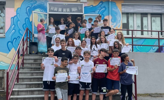 Fioccano i premi alla festa della scuola Pirotta