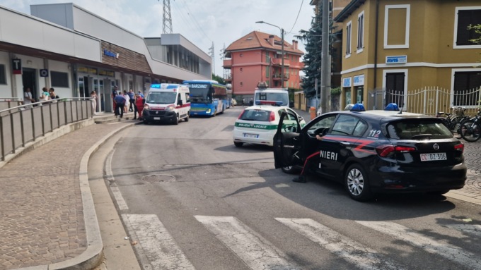 Scoppia una lite in stazione, ragazza finisce in ospedale