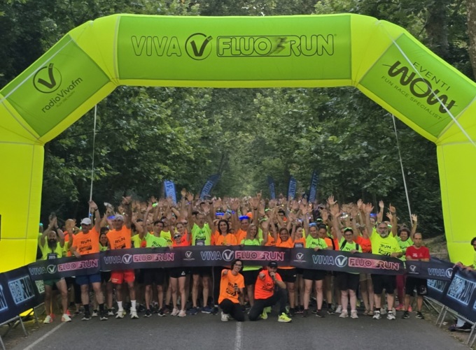 Il Parco illuminato da colori, musica e sorrisi per la Viva Fluo Run