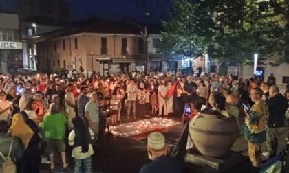 "Nella notte della democrazia Gaza muore": veglia per fermare gli orrori della guerra