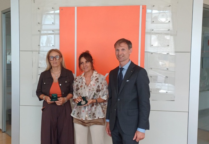 Il Presidente del Consiglio regionale in visita alla Dox-al Italia