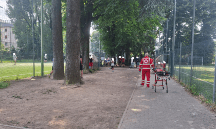 Sberla in campo e rissa a fine partita: soccorso un giovane