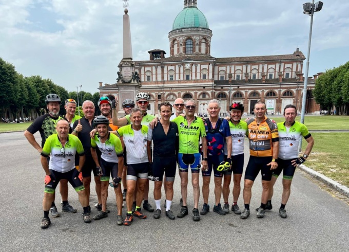 Muore due ore dopo aver terminato il pellegrinaggio in bici alla Madonna di Caravaggio