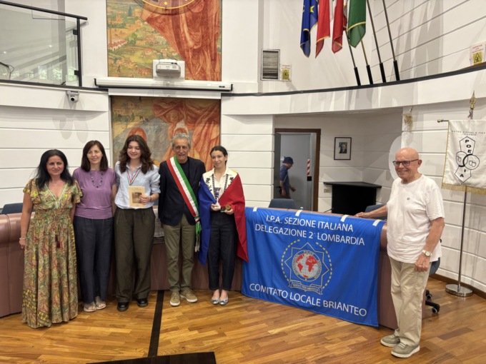 Tanti riconoscimenti al premio internazionale di poesia