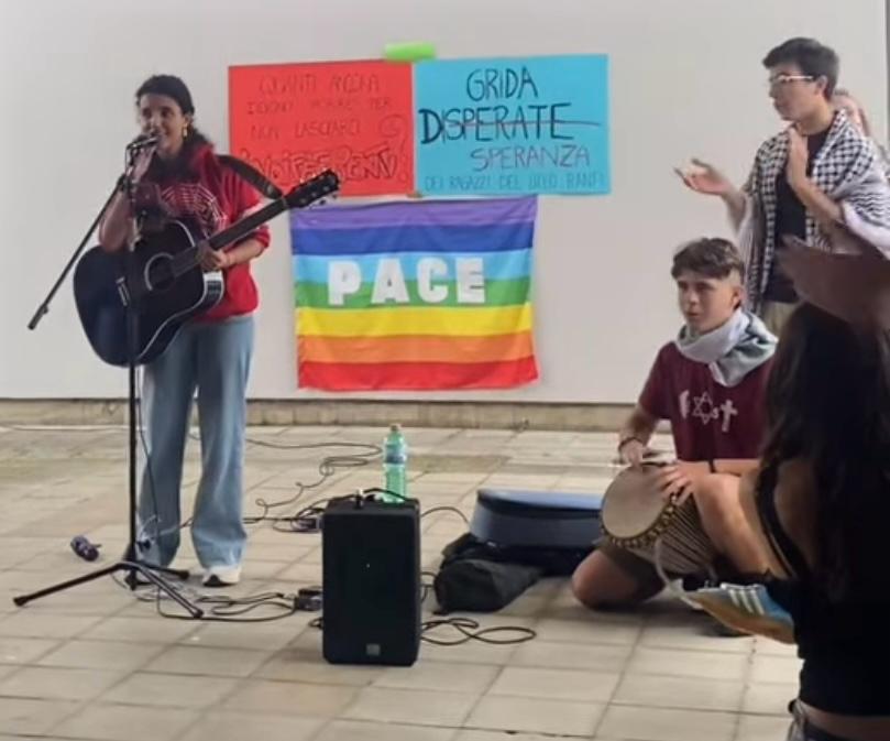 Vimercate manifestazione studenti liceo Banfi contro le guerre