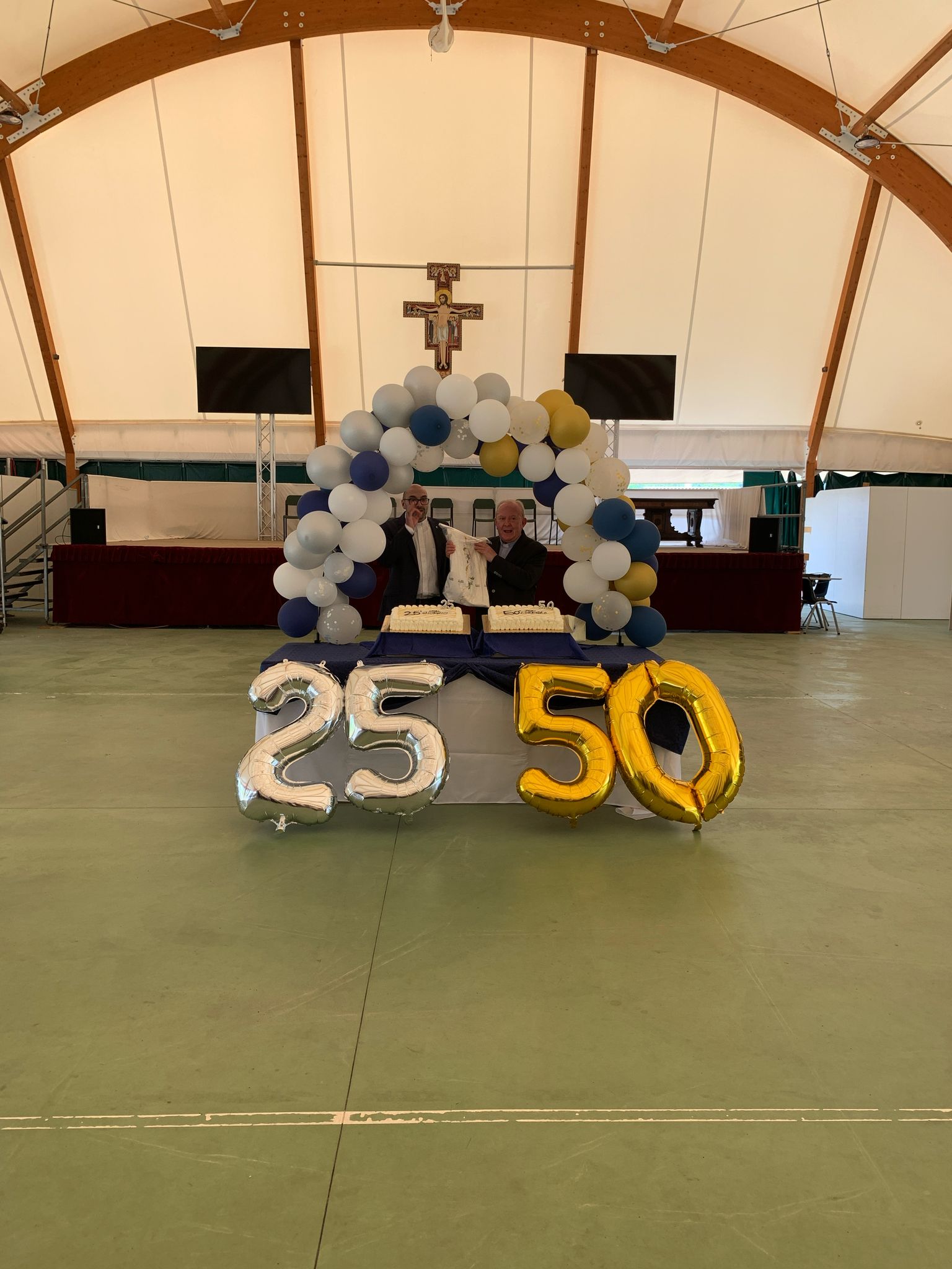 Agrate brianza festa ordinazioni sacerdotali 25esimo 25 anni don Giorgio Porta 50esimo 50 anni don Lorenzo Radaelli
