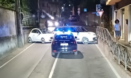 Assalto alle ditte di cosmetica con furgoni arieti: notte di paura nella zona industriale