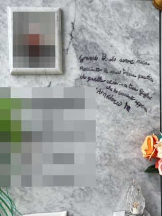 Scritte misteriose sulle lapidi del cimitero di Sulbiate