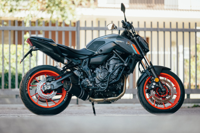 Scarichi per Yamaha MT 07: materiali, design e compatibilità