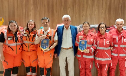 Il Rotary Sedeca dona materiale per le ambulanze