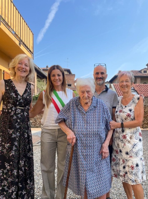 Angela, nonna da record: spente 105 candeline